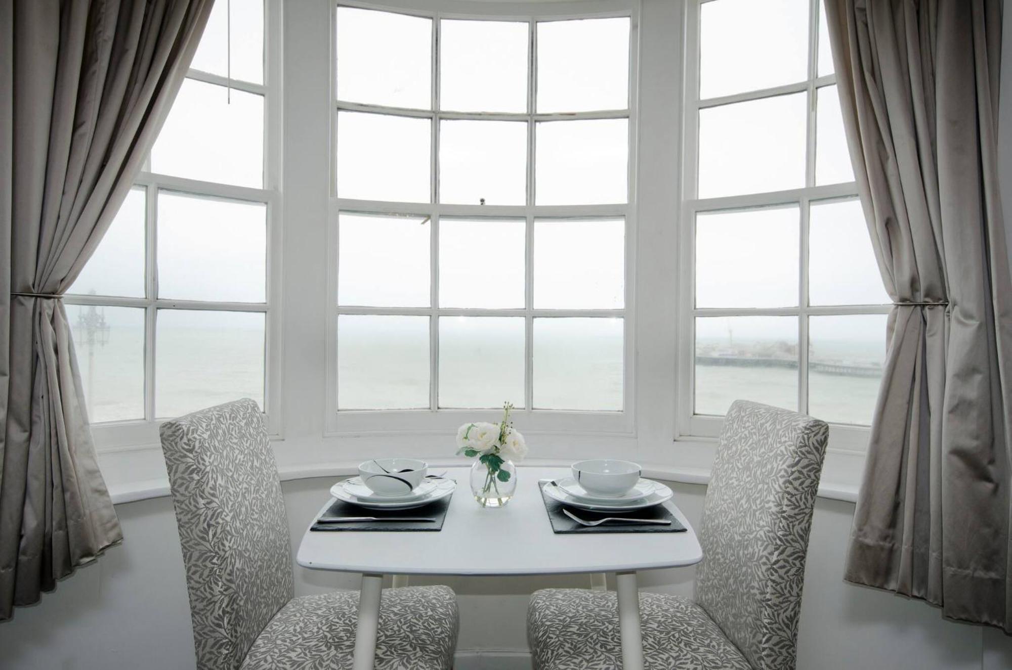 Seaview Regency Apartment With Private Parking Brighton Eksteriør billede